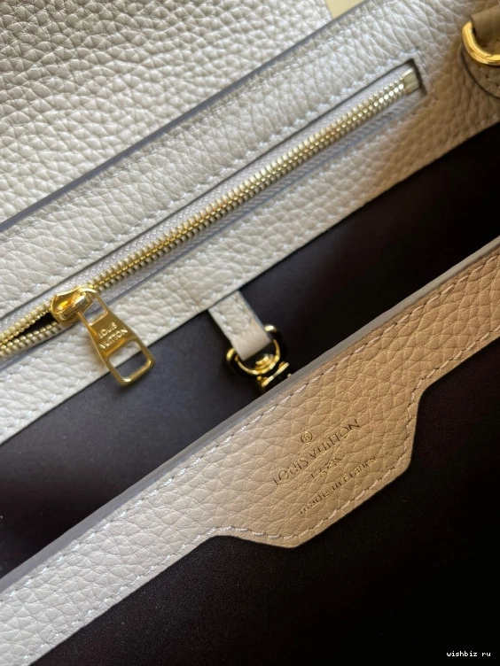 WIS BB LOUIS CAPUCINES VUITTON 0123